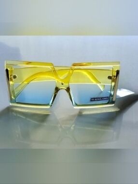 Yellow Sunglasses with 2 Tone Lenses UV Protection